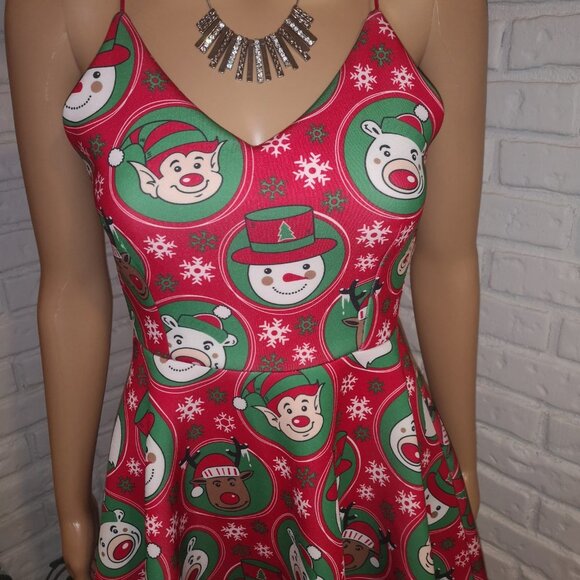 Urban Heritage Fit & Flair Ladies Christmas Dress with Necklace included - Picture 2 of 12